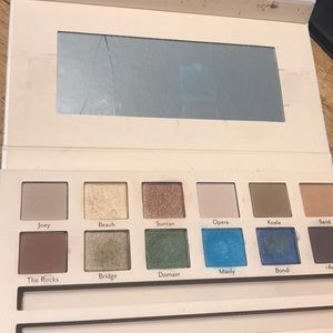 Makeup eyeshadow pallet landdown eyeshadow pallet